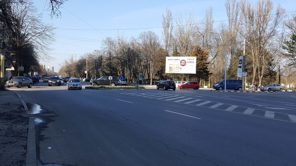 Lapusneanu, sens giratoriu City Park Mall, dr sens Statiunea Mamaia